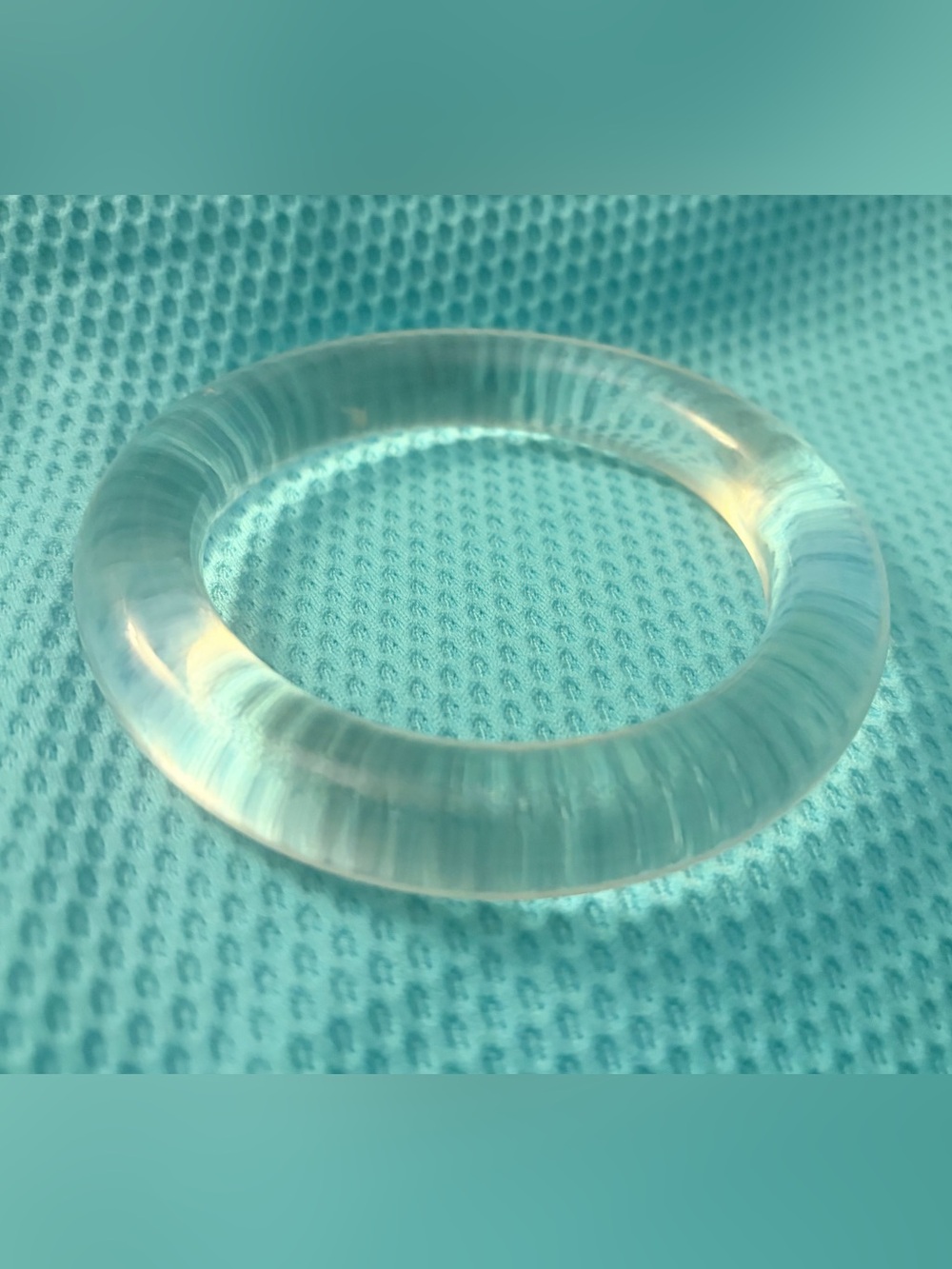 * Vintage Clear Lucite Bangle Bracelet Chunky Modernist Fashion Jewelry *